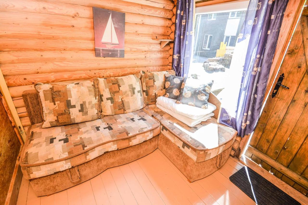 Nykstuku Nameliai Apartment ซเวนตายิ ภายนอก รูปภาพ